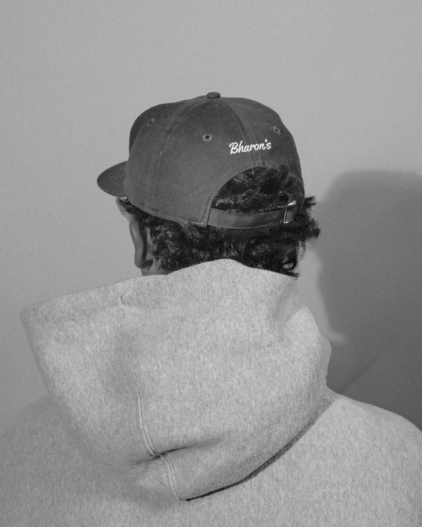 "FRIEND" LOGO HAT (NAVY BLUE)